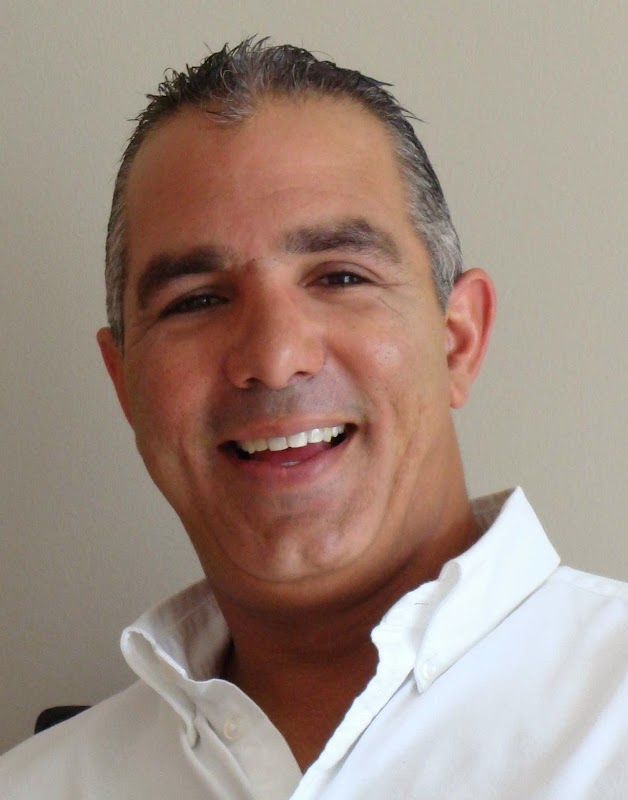 Dr. Roberto Sanchez, PsyD, LMHC