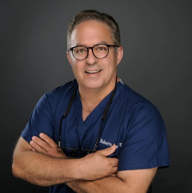Roberto Sosa, DDS